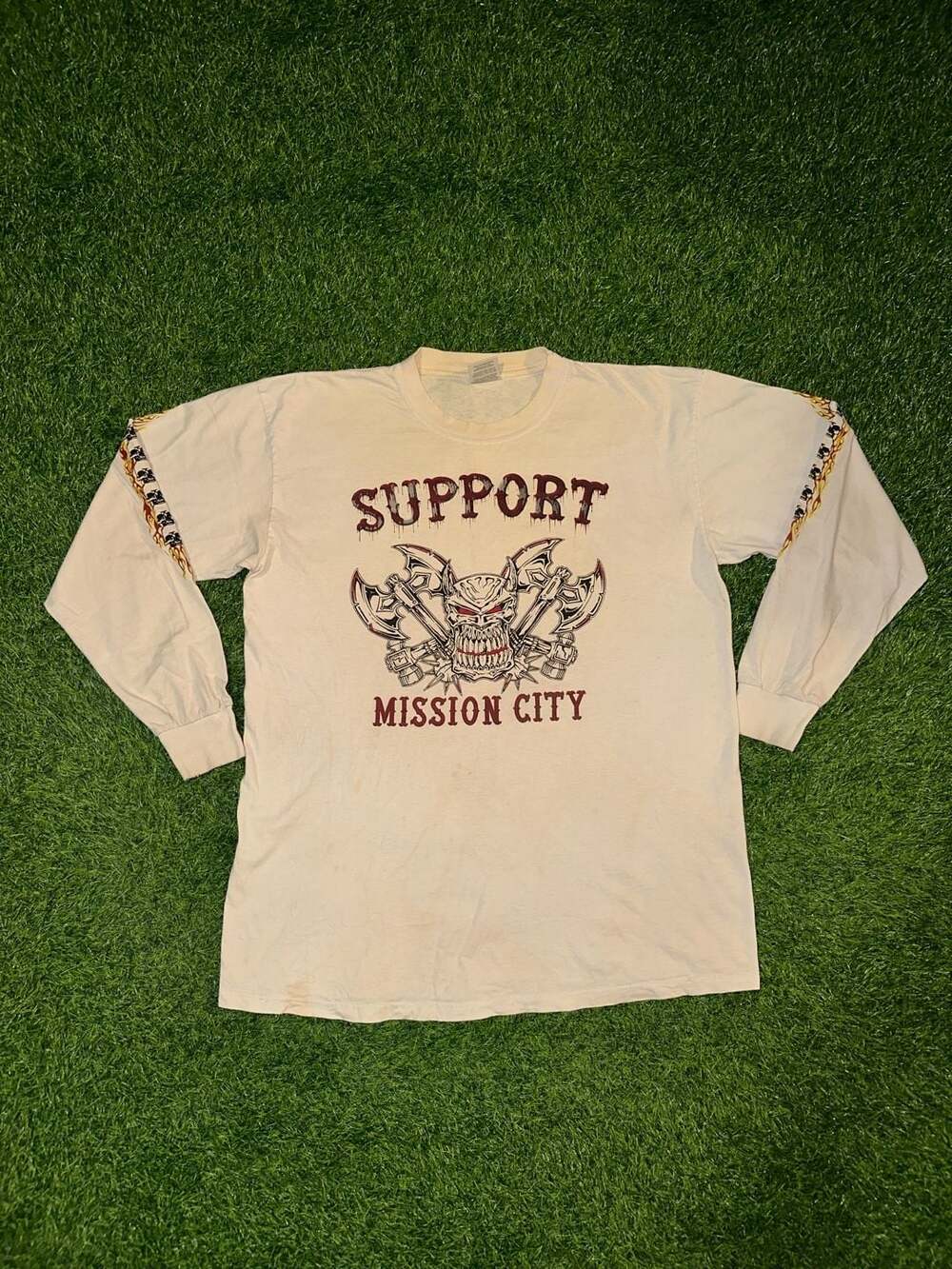 Gildan Support Mission City Long Sleeve Graphic Tee size XL